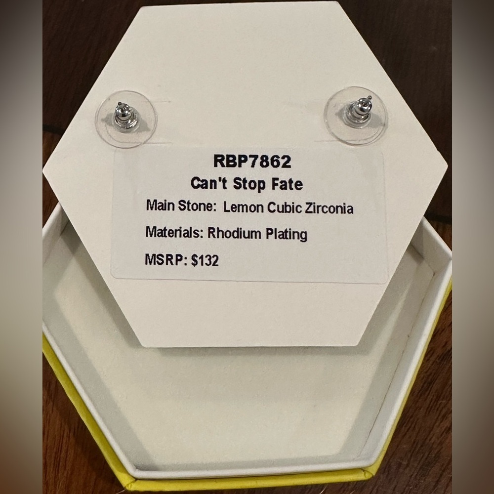 Sparkling Diamond & Lemon Cubic Zirconia Dangle Earrings on Rhodium Plating NIB - Picture 3 of 5